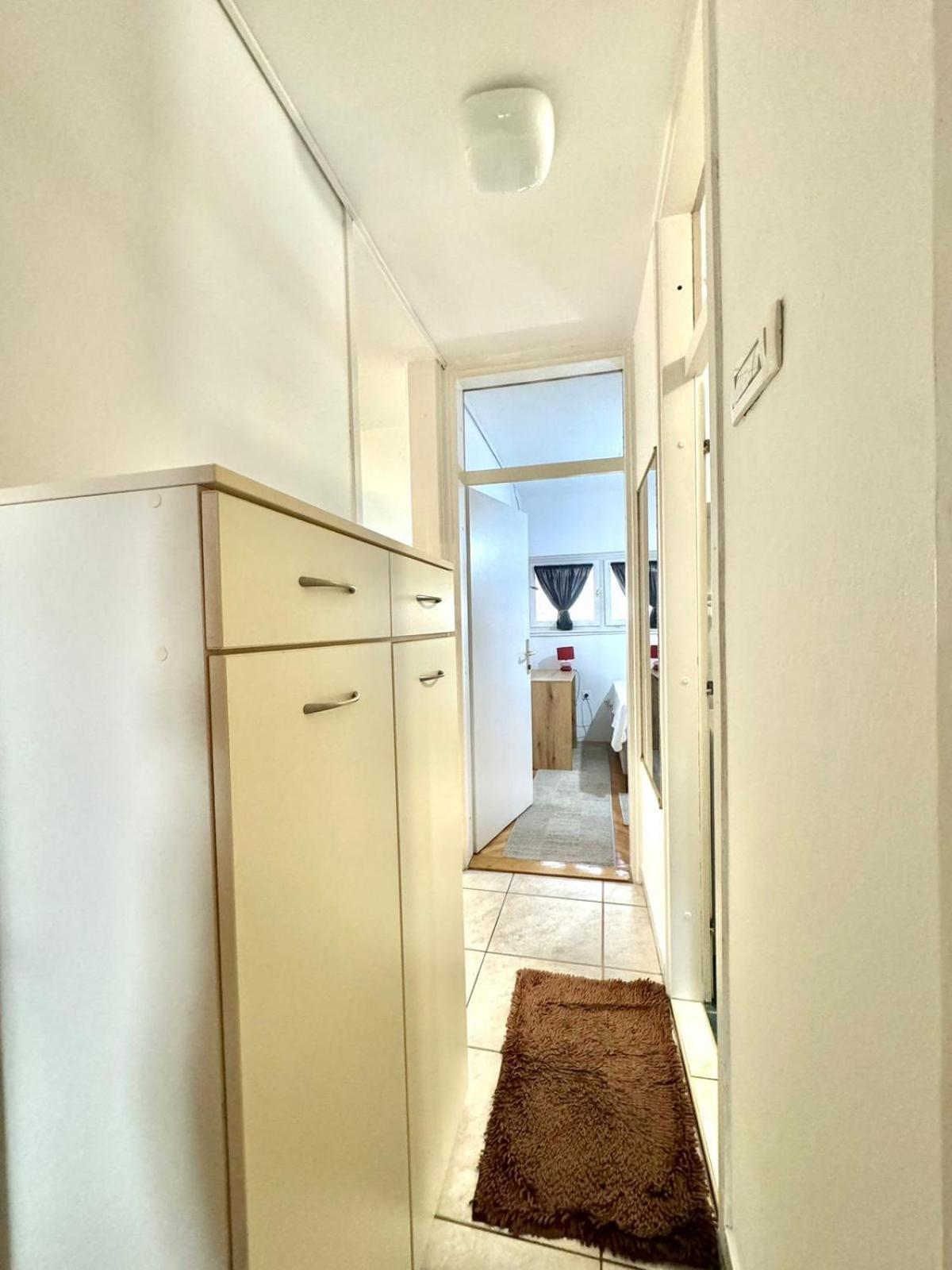Apartment Family Andjelija Budva
